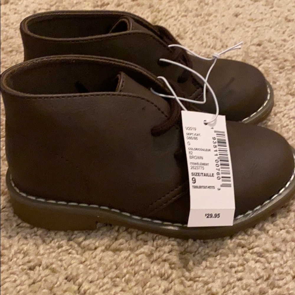 Children’s Place Size 9 boots